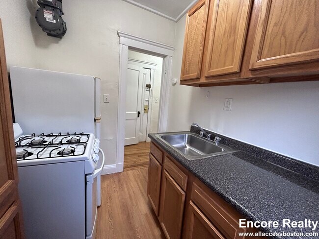 1244 Boylston St Unit 4
