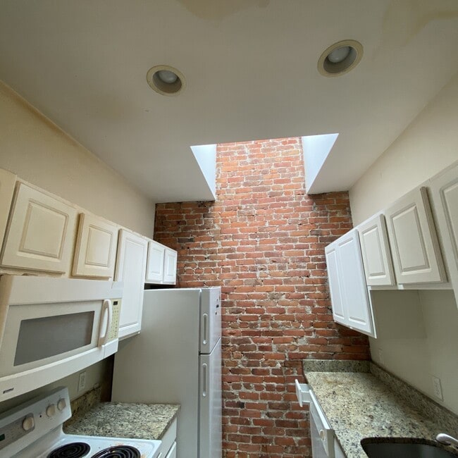 Photo - 1130 Commonwealth Ave Unit 5