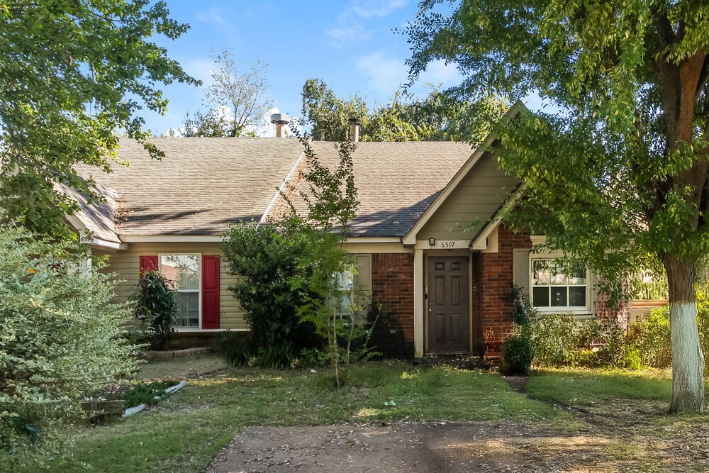 Photo - 6597 Sungate Dr S