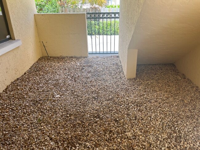 Photo - 1815 S Olive Ave Unidad 1