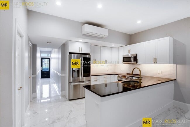 Photo - 290 Beacon St Unit 3