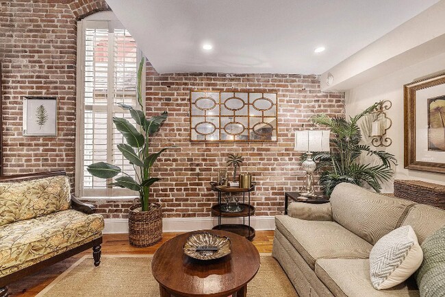 Photo - 157 Calhoun St Unidad 202