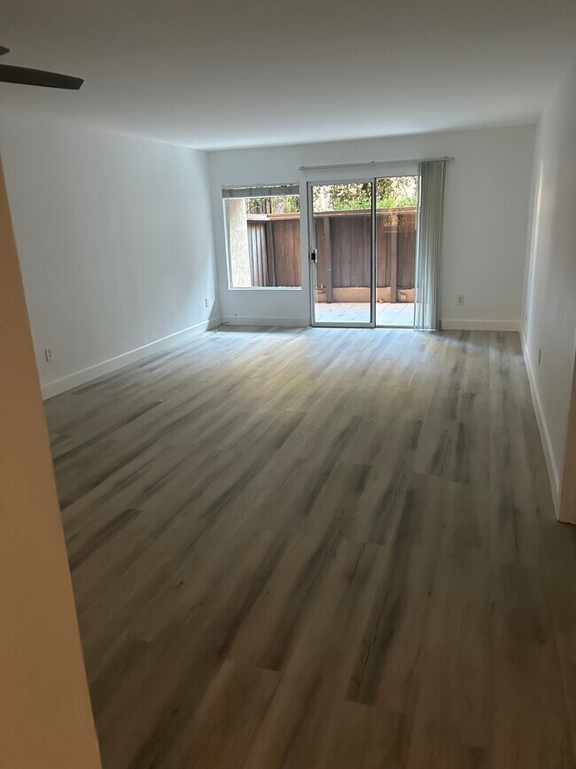 Photo - 18350 Hatteras St Unit #184