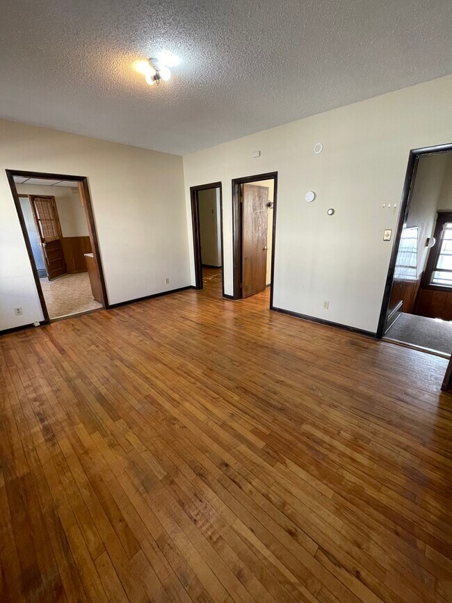 Sala de estar - 1550 Selby Ave Unidad Upper