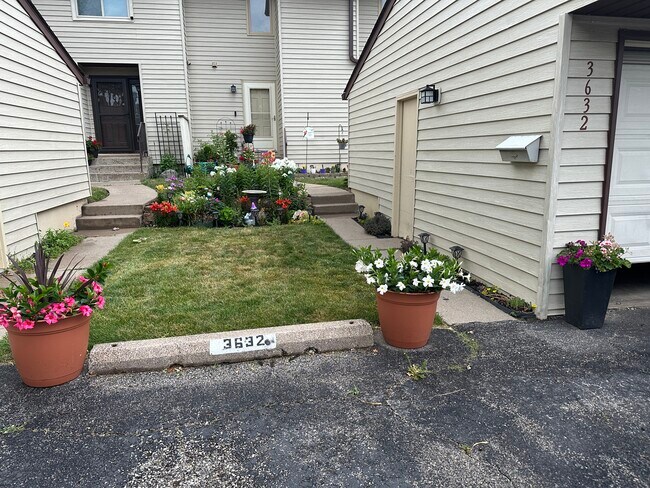 Photo - 3632 Cedarwood Ct