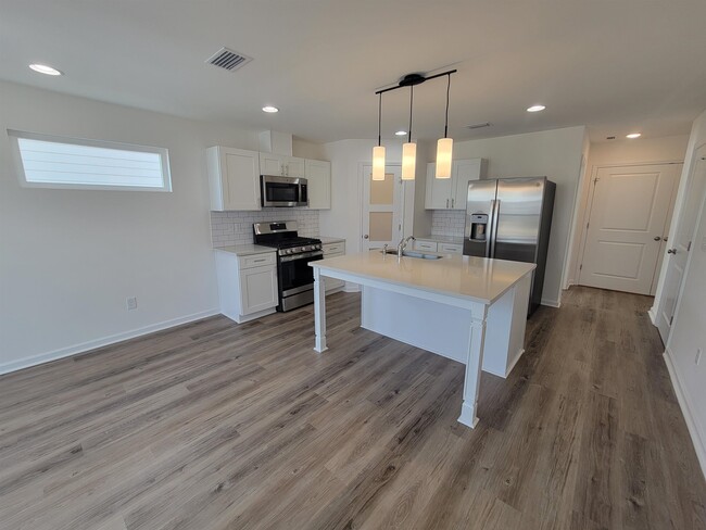 Photo - 1367 Landon Hills Dr