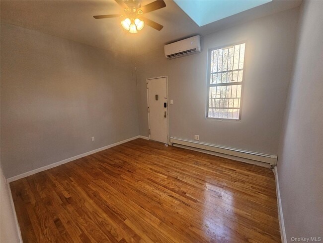 Photo - 202-15 Hollis Ave Unit R