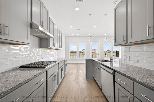 Building Photo - 10719 Mason Rd Unit 13