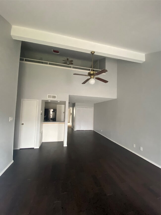 Photo - 10811 Richmond Ave. Unidad 135