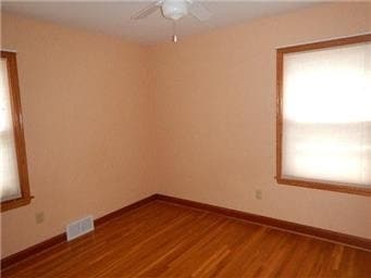 Photo - Great 3 Bedroom 1 Bathroom Home in South Minneapolis!