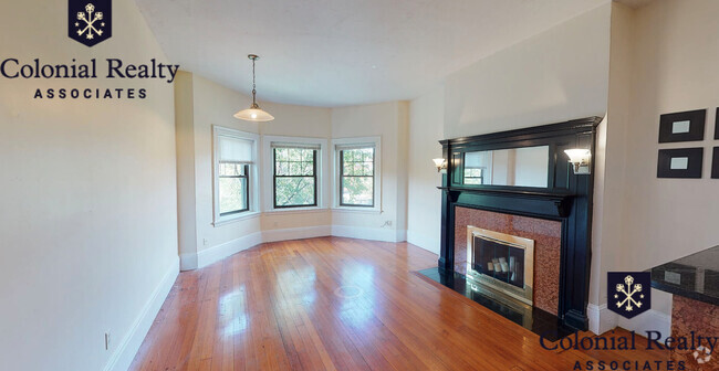 Building Photo - 1679 Beacon St Unit 1689 Rental