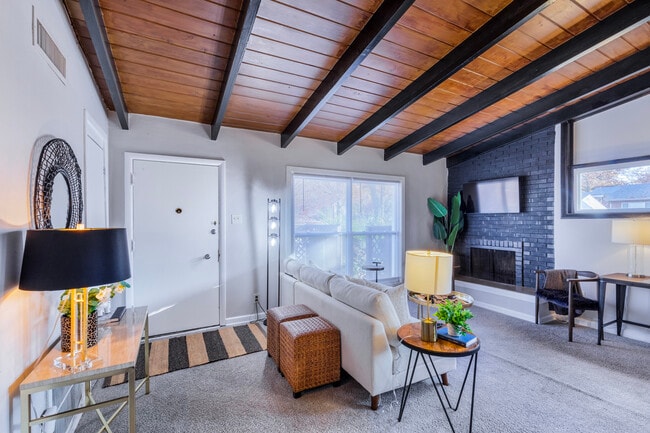 Photo - 7739 Peach Tree Ln