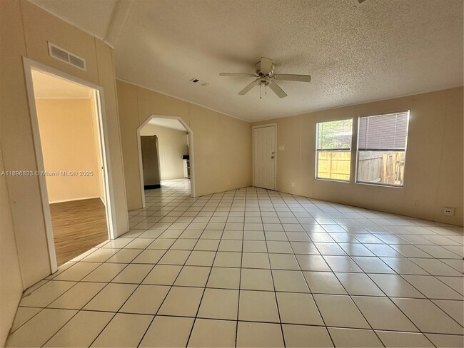Photo - 22844 Tradewind Rd