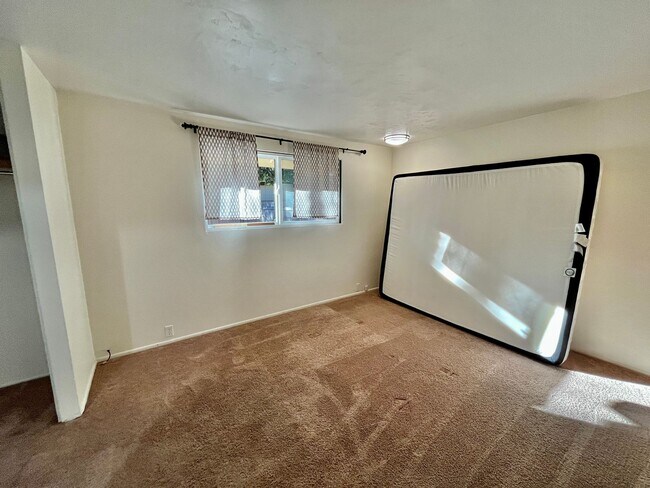 Photo - Churchill Area Home