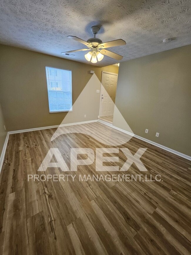 Photo - MOVE-IN SPECIAL,NO RENT TIL JUNE 1ST! - Nice 2 Bd | 1.5 Ba Townhouse in West Knox Condo Community! Unit 1827