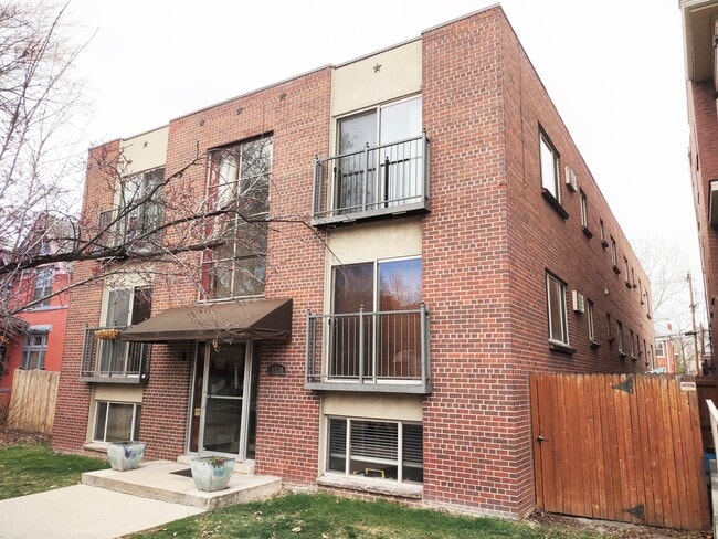 Photo - 1330 Elizabeth St Unidad 9