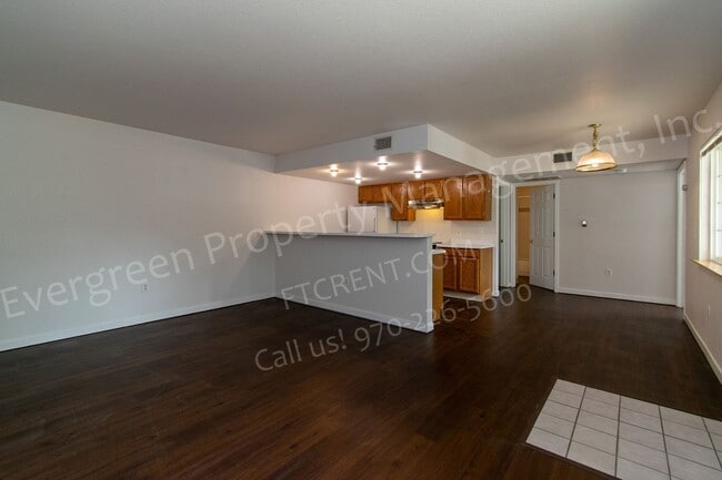 Building Photo - 1225 W Prospect Rd