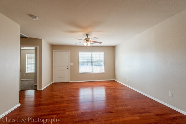 Photo - 3 Bedroom 2 Bath Home Minutes From UofA! Fenced yard!