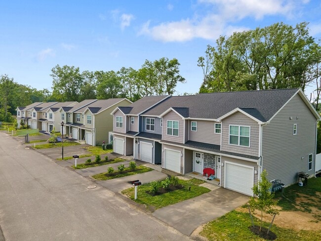 Photo - Marion Gardens Townhomes - New Baldwinsvil...