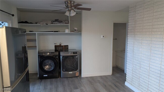 Photo - 426 Greenbriar Townhouse Way