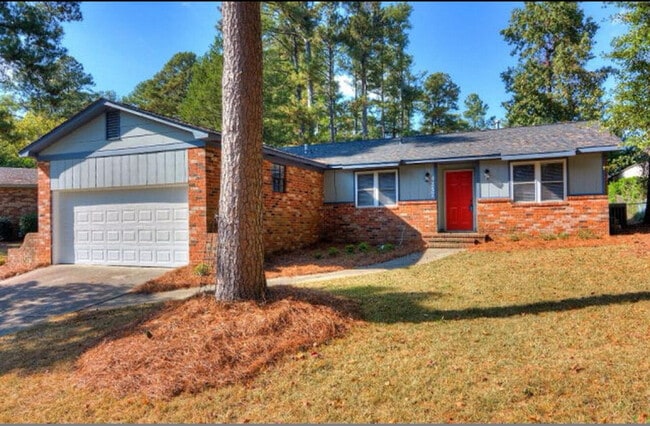 Building Photo - 4257 Woodland Dr