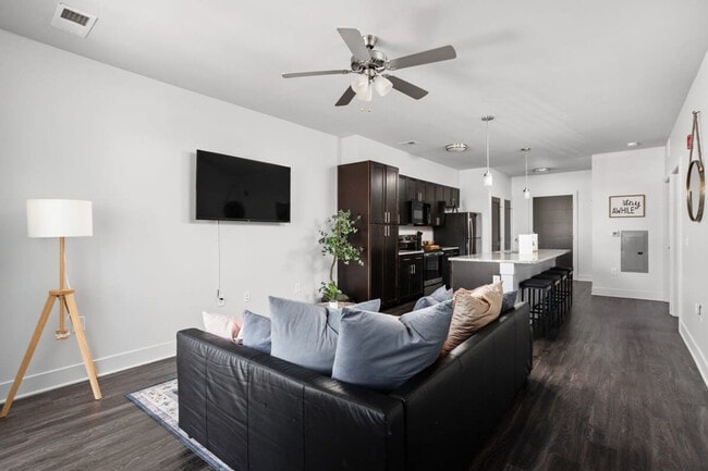 Photo - 1425 E 86th St Unit ID1014564P