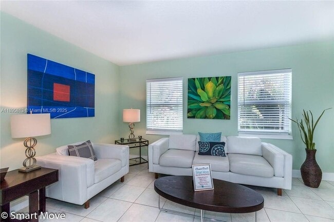 Photo - 417 NE 17th Ave Unit 13