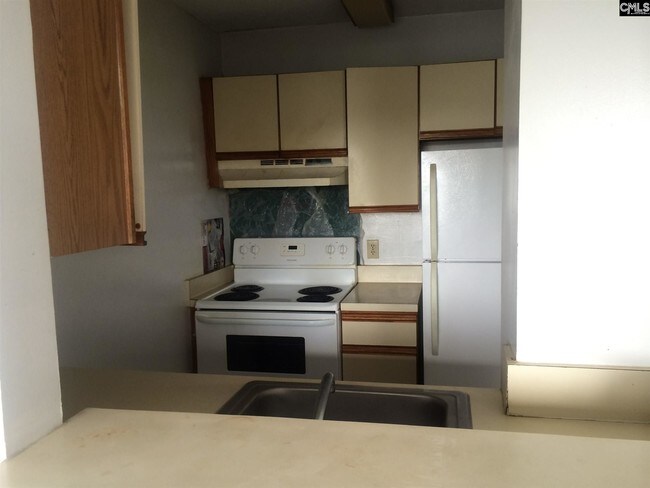 Photo - 1600 Park Cir