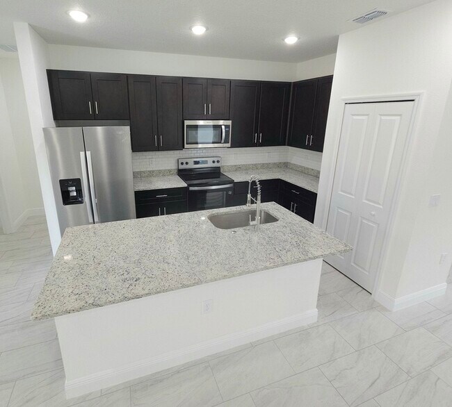 Photo - 1681 W Swanson Dr