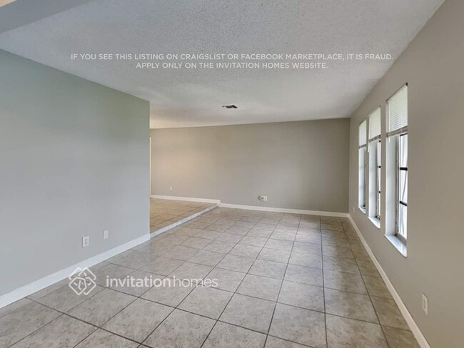 Photo - 636 SE 11th Pl