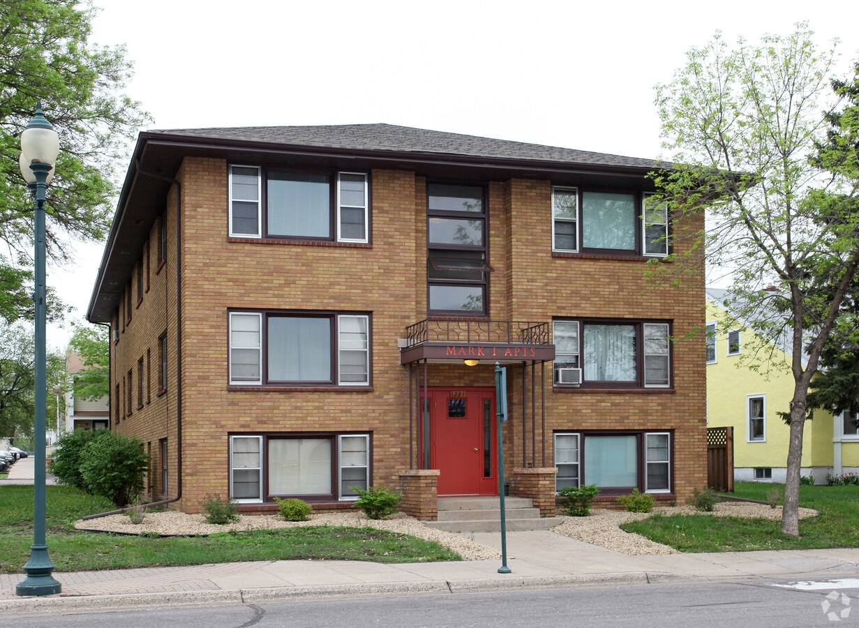 Mark 1 Apartments - Mark 1 Apartments
