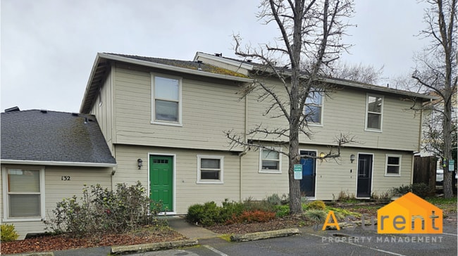 Photo - Fully Furnished Private Setting Townhouse, 2 Bedroom- 1.5 Bathroom, centrally located in Ashland