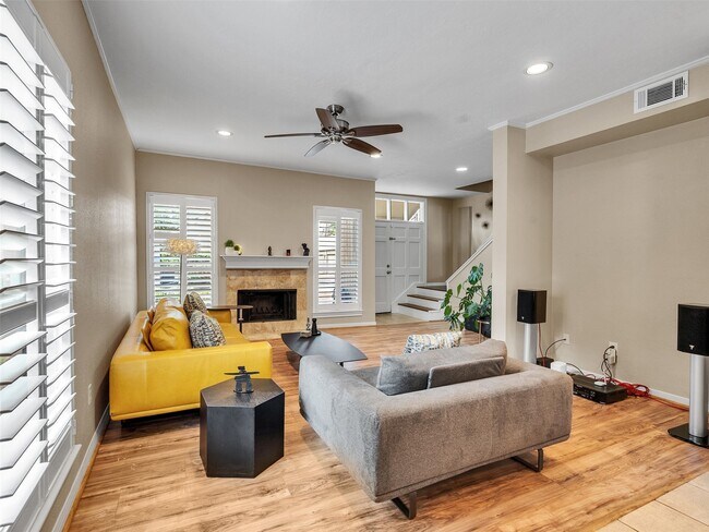 Photo - 701 Bering Dr Unit 806