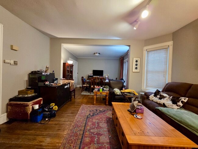 Photo - 8 Brighton St Unit 1