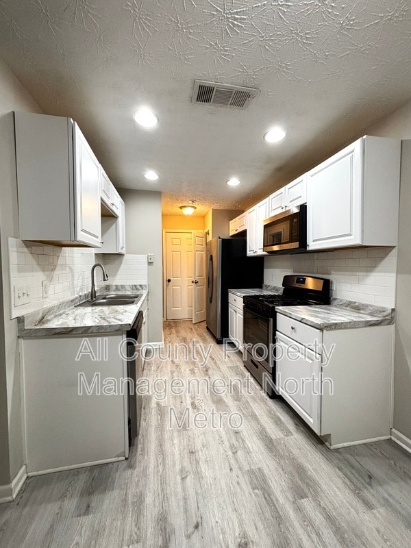 Photo - 289 Silver Ridge Dr