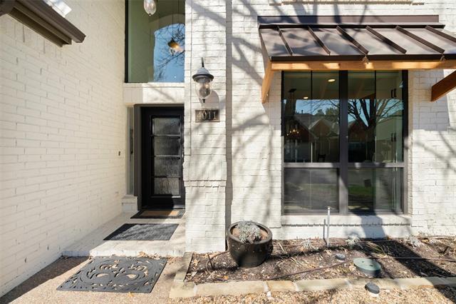 Photo - 4011 Azure Ln