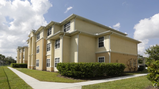 Savannah Springs Apartments