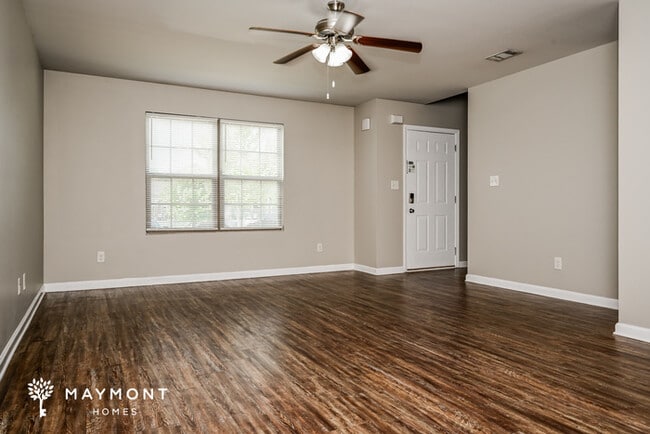 Photo - 2215 Marlin Dr