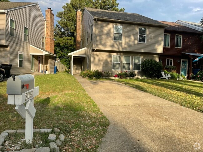 Building Photo - 3751 Pendleton Ave Rental