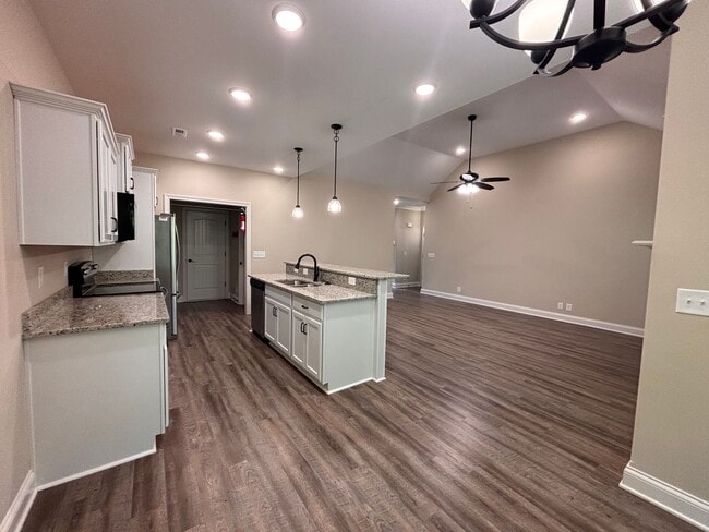 Photo - 337 Chase Dr