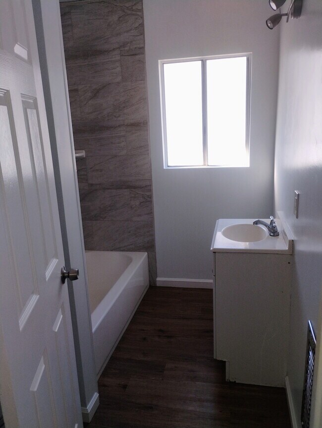 Baño - 5643 Laurel Canyon Blvd Unidad Laurel7