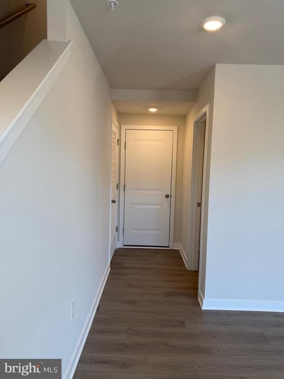 Photo - 33 E Front St