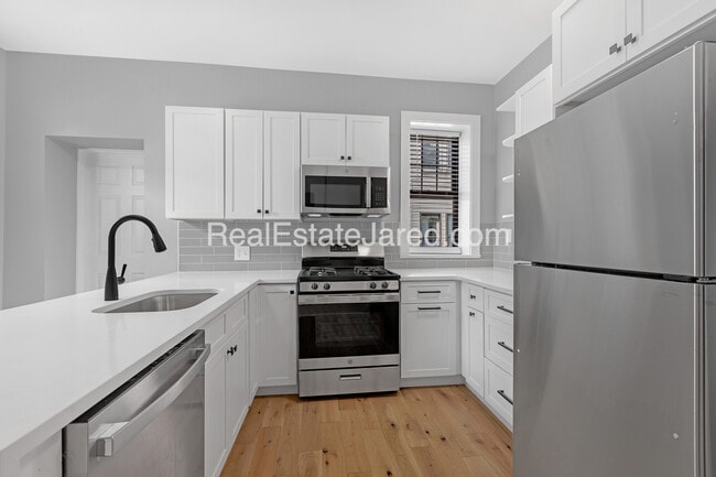 Photo - 28 Glenville Ave Unit 2