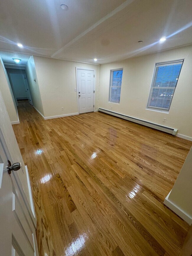 Photo - 111 Main St Unit 1