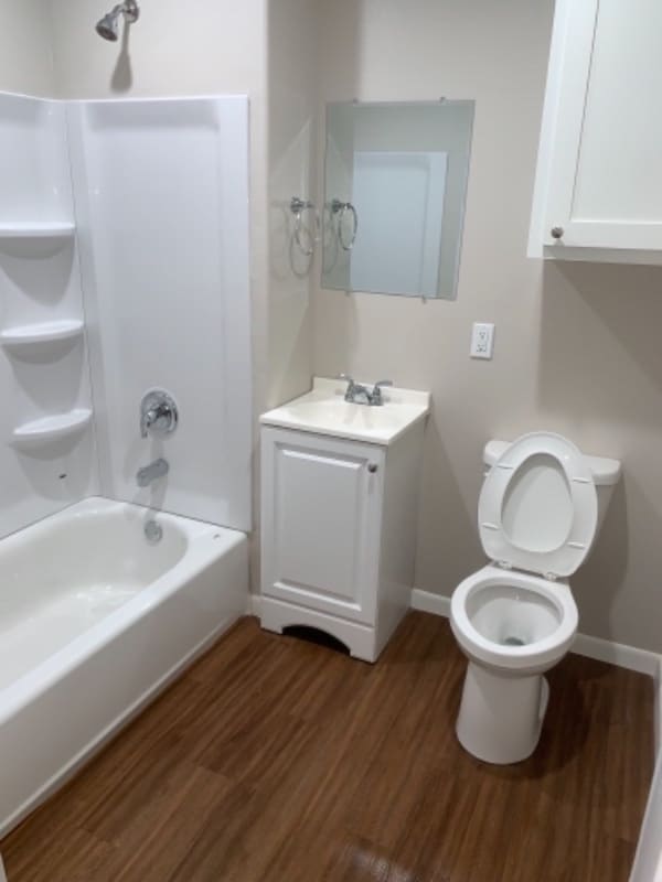 Photo - 906 Magnusson Ave