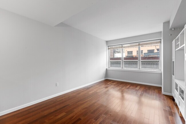 Photo - 1425 Locust St Unit 9E