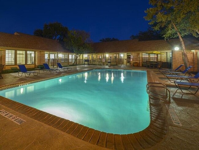 Photo - 2626 Thousand Oaks Dr Unidad b2