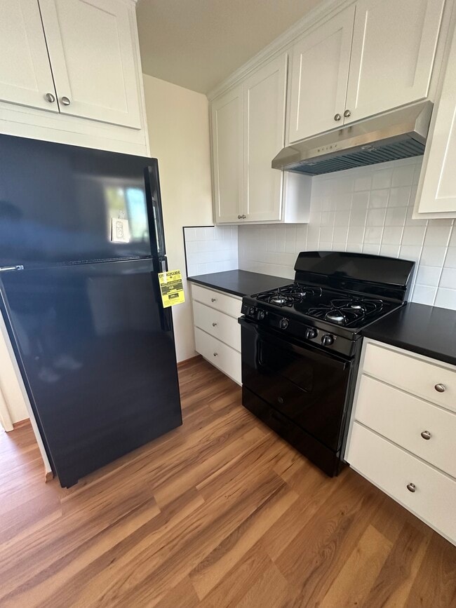 Building Photo - 2670 Montclair St Rental