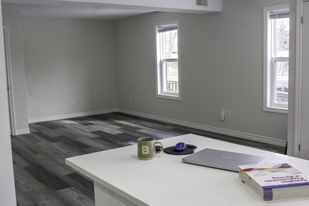 Photo - 3340 Bloomfield Rd