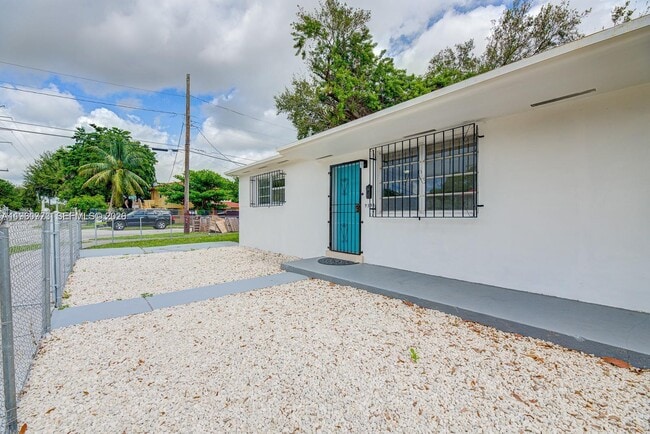 Photo - 9391 NW 5th Ave Unit 9393